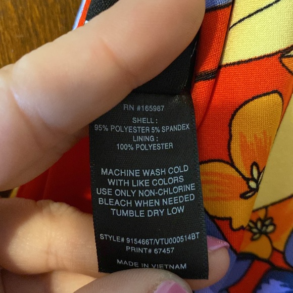 Brand new Stella & Julie, tropical floral print V-neck maxi dress 😍😍😍 - Picture 9 of 10